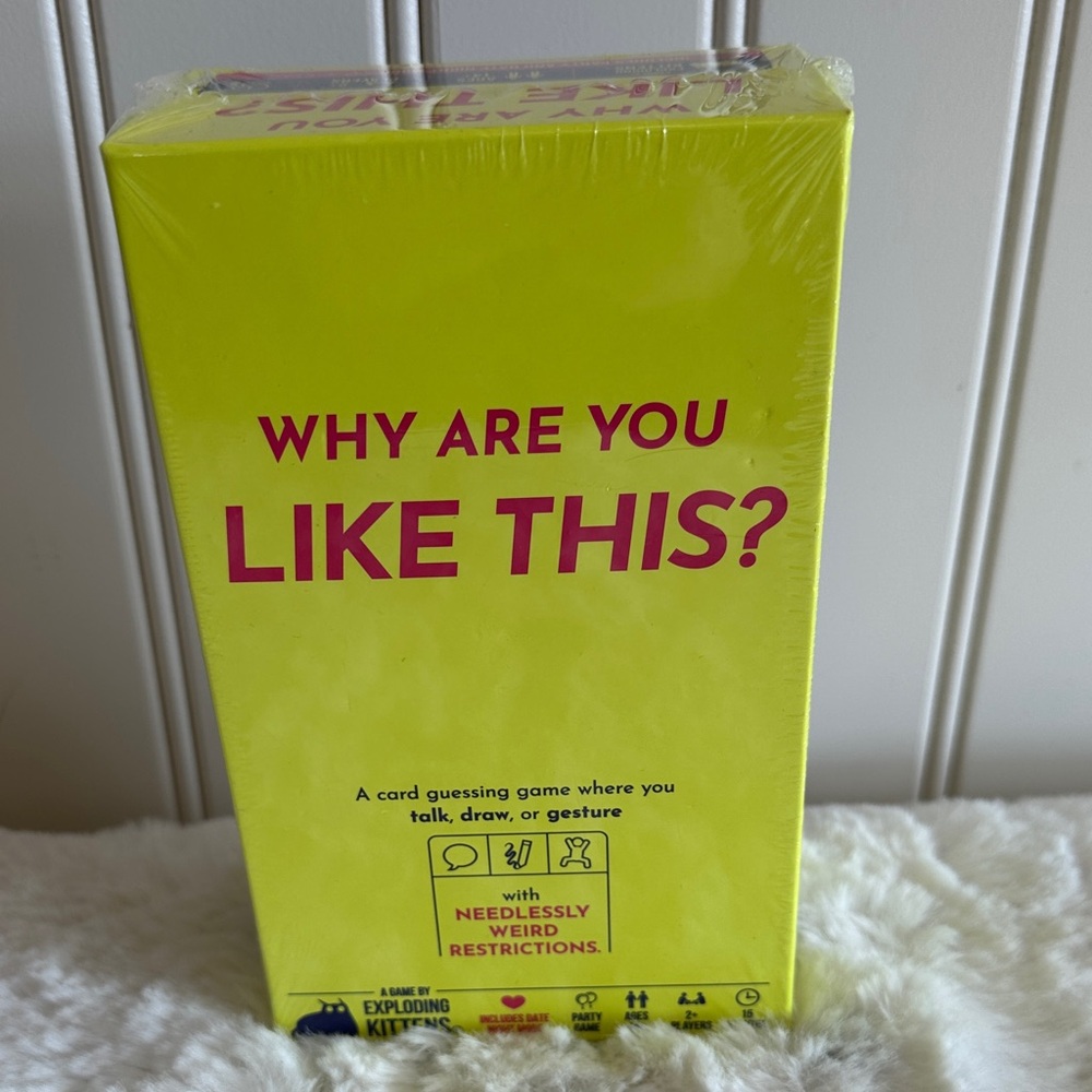 Exploding Kittens Yellow Card Game